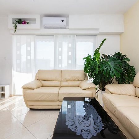 Deluxe New Kastela Agneza Apartment Near Splitairport Exterior foto