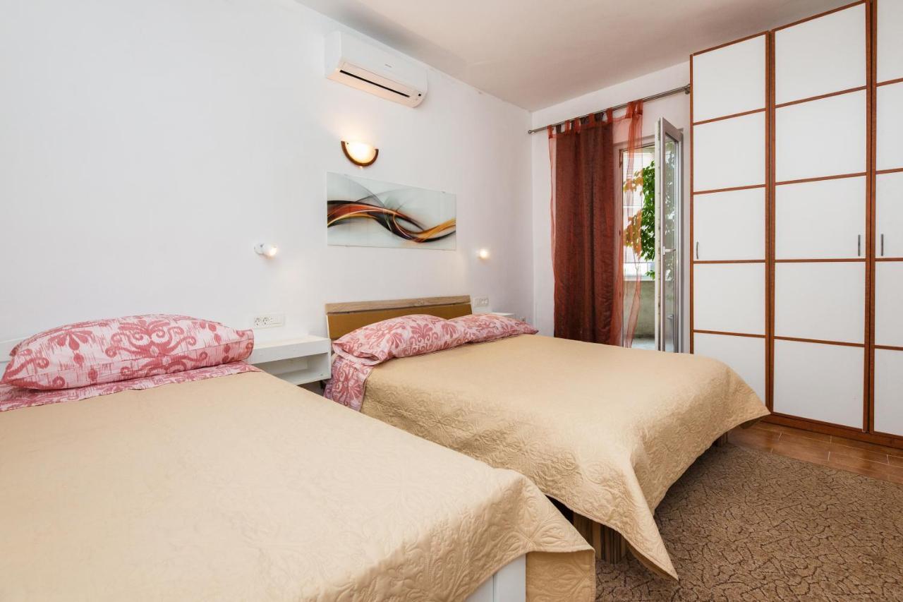 Deluxe New Kastela Agneza Apartment Near Splitairport Exterior foto