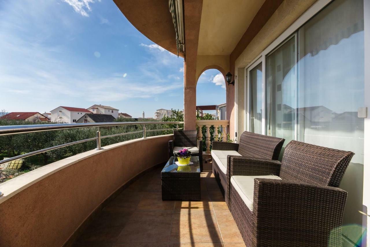 Deluxe New Kastela Agneza Apartment Near Splitairport Exterior foto
