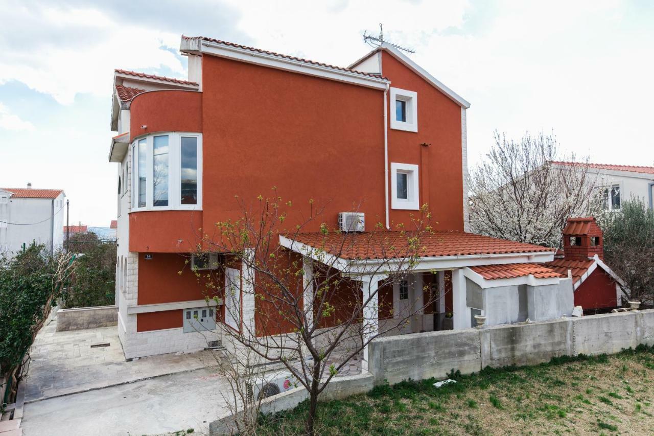 Deluxe New Kastela Agneza Apartment Near Splitairport Exterior foto