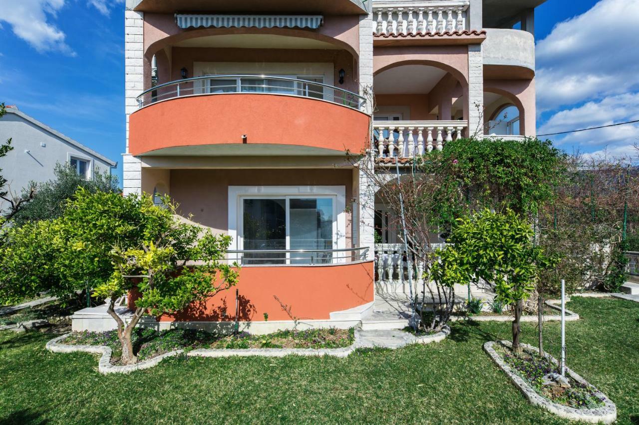 Deluxe New Kastela Agneza Apartment Near Splitairport Exterior foto