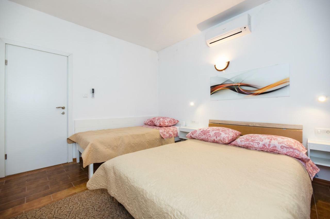 Deluxe New Kastela Agneza Apartment Near Splitairport Exterior foto